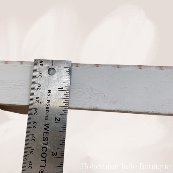 ‘Happy Ever After’ Distressed Wooden Wall Hanging - Picture 5 of 5